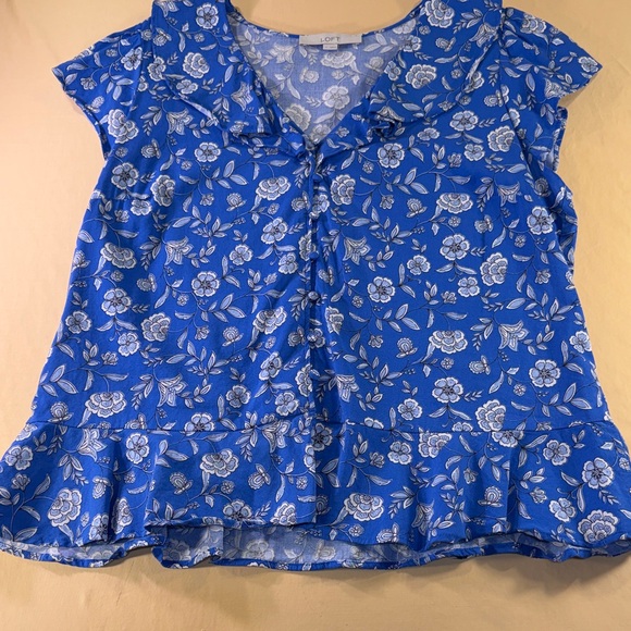 LOFT Tops - Loft women’s blouse size, large V-neck with ruffles button down front